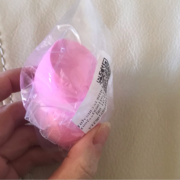 Bundle of 2 Makeup Sponge Stick Facial Foundation Blending Blender Powder Puff - Picture 6 of 6